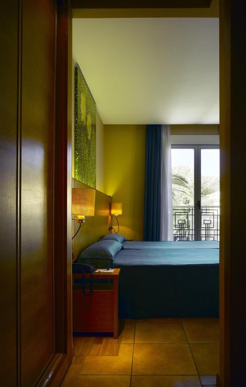 Superior Twin Room Spa Access